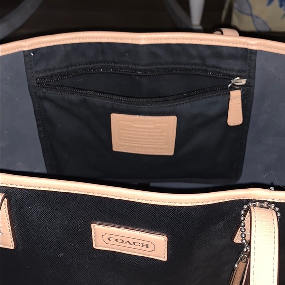 Coach leather bag - Picture 2 of 3